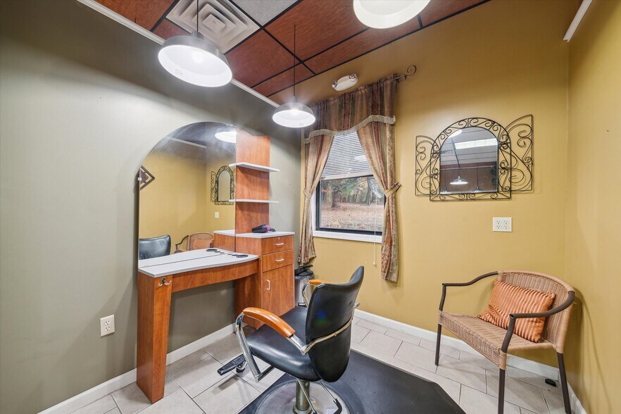 More Photos Of 3940 Pennsylvania 257, Seneca General Retail For Sale