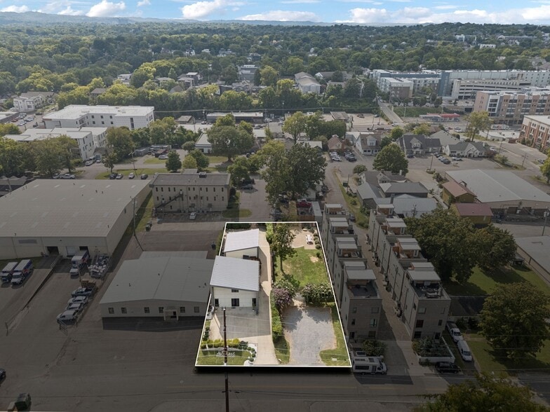 More Photos Of 2517 White Ave, Nashville Office Residential For Sale