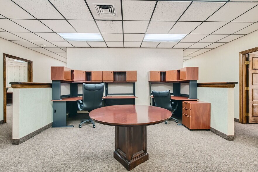 More Photos Of 601 S Rancho Dr, Las Vegas Medical For Sale