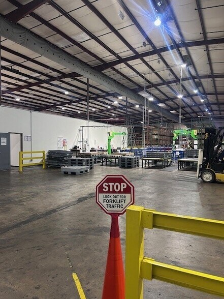 More Photos Of 444 Bear Creek Cutoff Rd, Tuscaloosa Warehouse For Lease