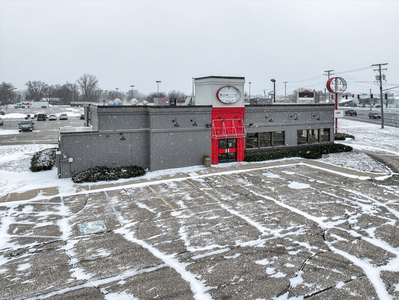More Photos Of 1248 N Nappanee St, Elkhart Fast Food For Sale