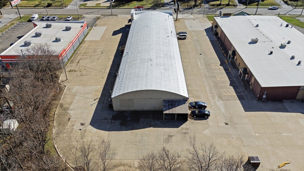 More Photos Of 780 W Park Ave, Mansfield Medical For Sale