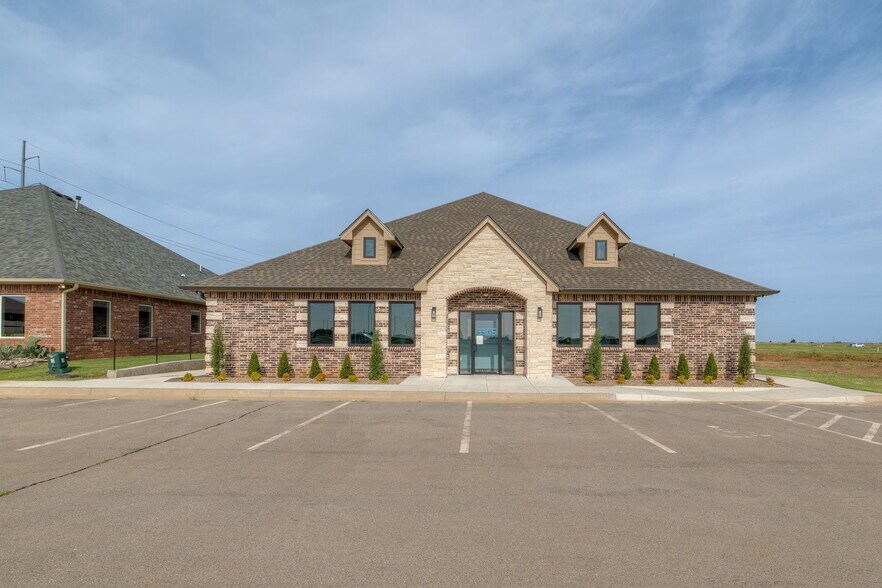 More Photos Of 3305 NW 192nd St, Edmond Healthcare For Sale