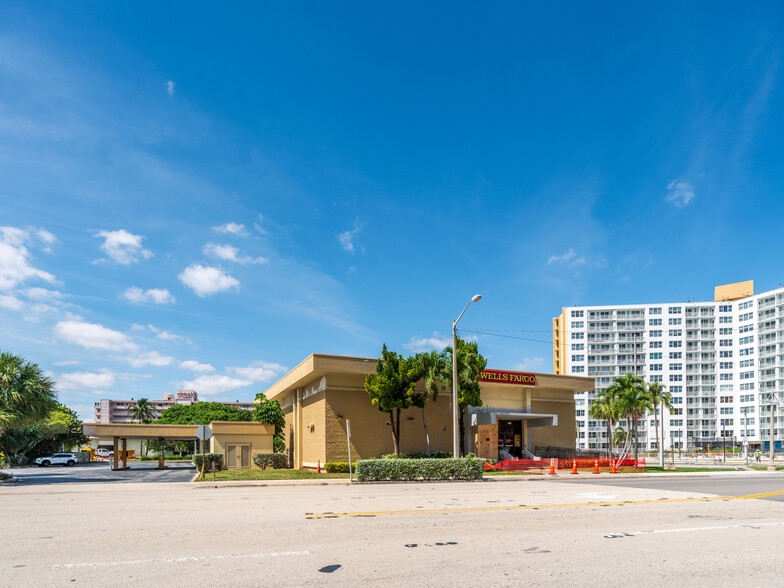 Primary Photo Of 199 N Ocean Blvd, Pompano Beach Storefront Retail Office For Lease