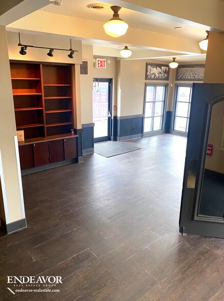 More Photos Of 680 Monroe Ave, Rochester Freestanding For Lease