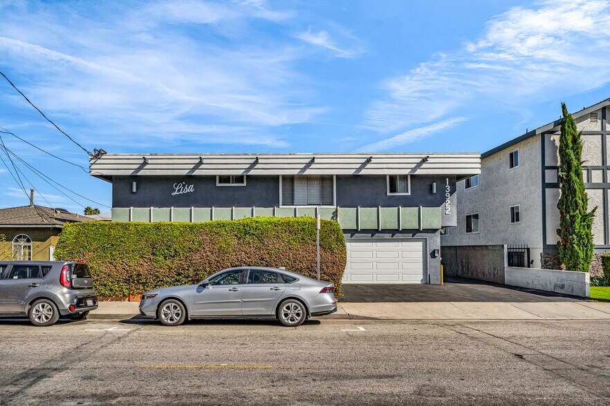 Primary Photo Of 13922 Yukon Ave, Hawthorne Apartments For Sale