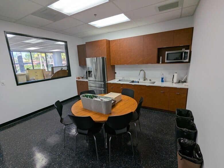 More Photos Of 1150 E Orangethorpe Ave, Placentia Medical For Sale