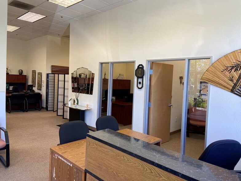 More Photos Of 2201-2213 N Loop Rd, Alameda Research And Development For Sale