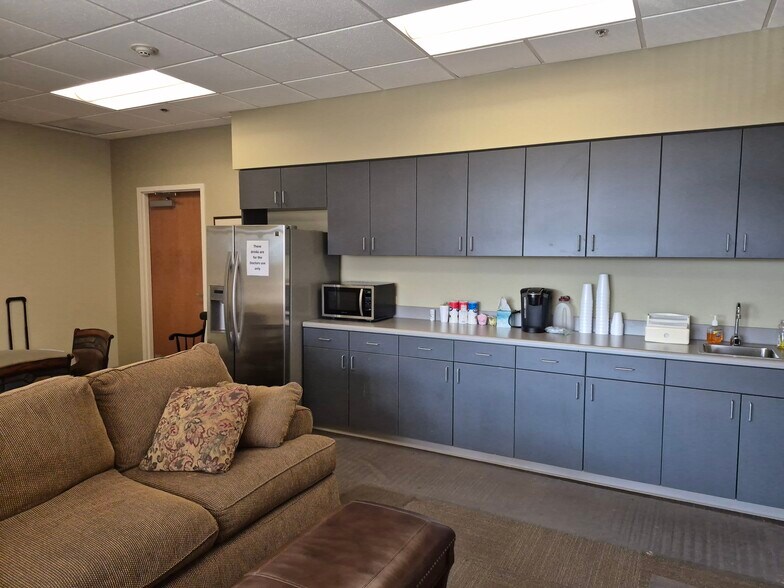 More Photos Of 115 Wrights St, Hot Springs Medical For Lease