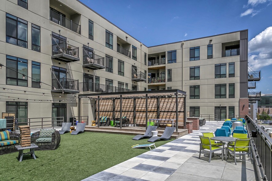 More Photos Of 1415 Cuming St NE, Omaha Apartments For Lease