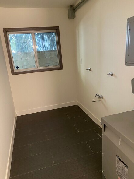 More Photos Of 9561 Van Nuys Blvd, Panorama City Medical For Lease