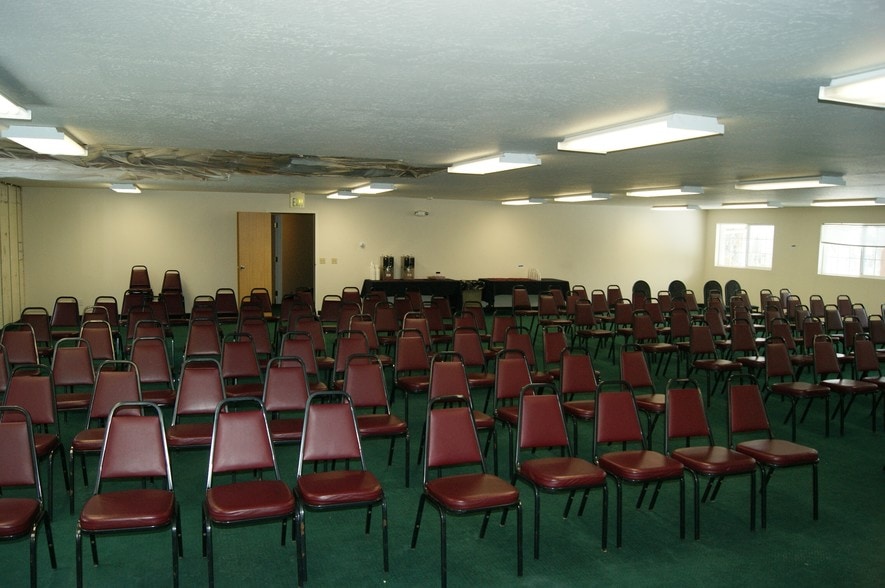 More Photos Of 5310 Dickensheet Rd, Coolin Hotel For Sale