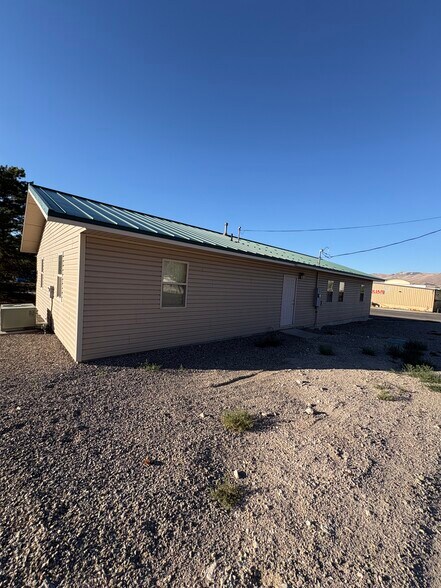 More Photos Of 1380 E Aultman St, Ely Office For Sale