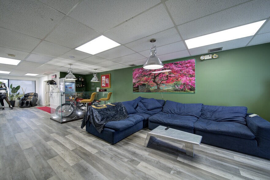 More Photos Of 2455 SW 27th Ave, Miami Medical For Lease