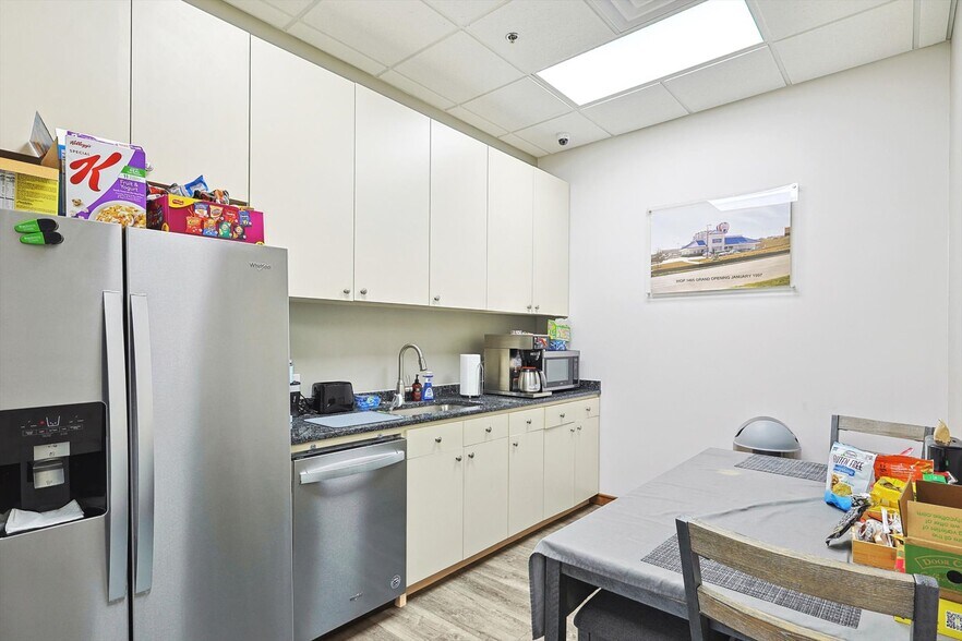 More Photos Of 165 E State Highway 121, Coppell Medical For Sale