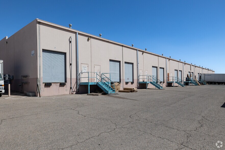 More Photos Of 820 Hawkins Blvd, El Paso Unknown For Lease