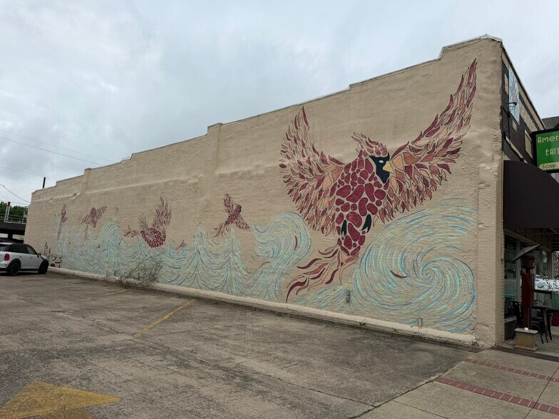 More Photos Of 615 Mena St, Mena Restaurant For Sale