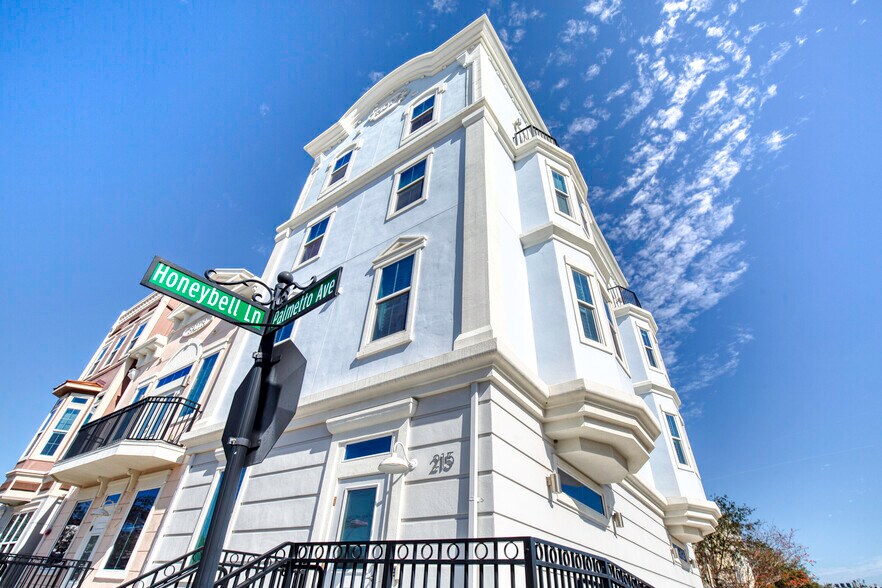 More Photos Of 215 S Palmetto Ave, Daytona Beach Office For Sale