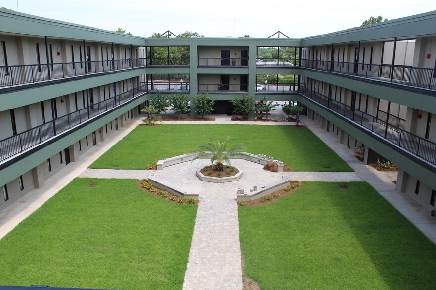 More Photos Of 1064 Gardner Rd, Charleston Medical For Lease