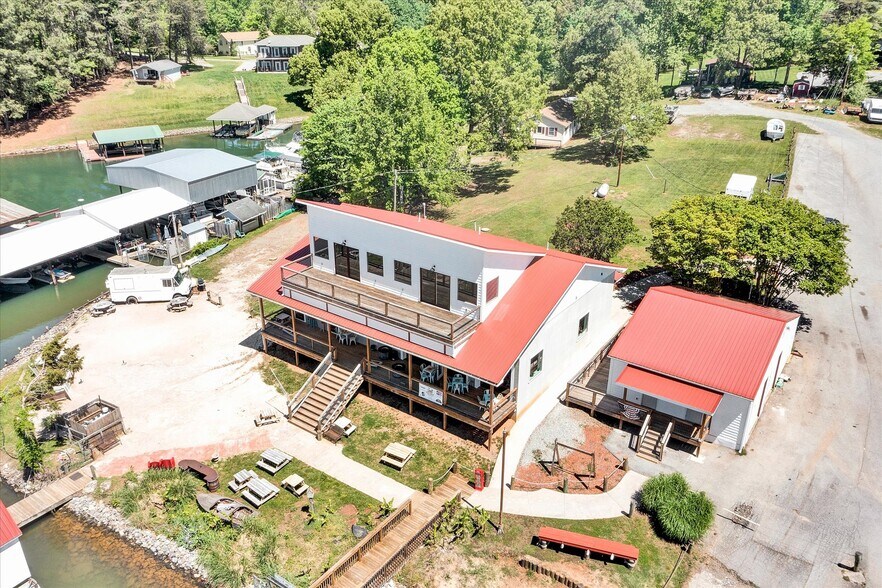 More Photos Of 3619 Airport Rd, Moneta Marina For Sale