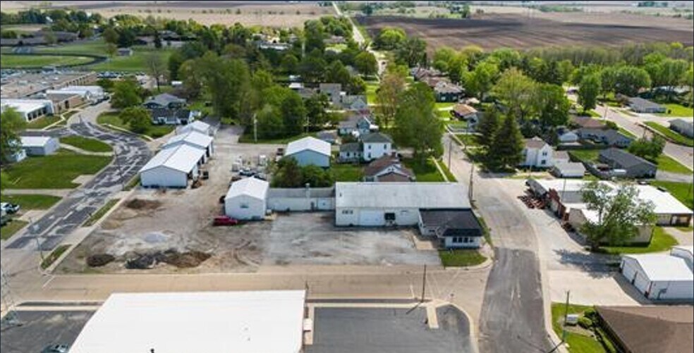 More Photos Of 316 E Main St, Princeville Auto Repair For Sale