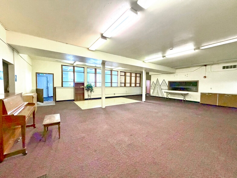 More Photos Of 4420 E Portland Ave, Tacoma Religious Facility For Sale
