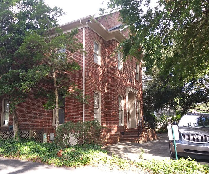 More Photos Of 1704 East Blvd, Charlotte Office For Lease