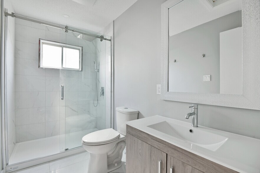 More Photos Of 369 Lafontaine Ave, Ottawa Apartments For Sale