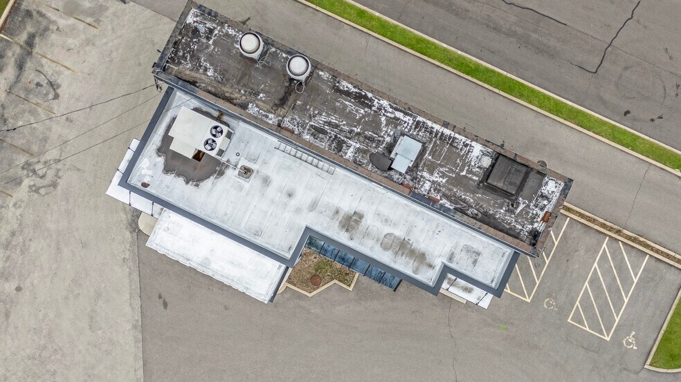 More Photos Of 720 E Rand Rd, Mount Prospect Fast Food For Sale