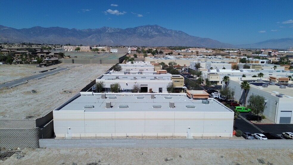 More Photos Of 73605 Dinah Shore Dr, Palm Desert Showroom For Lease