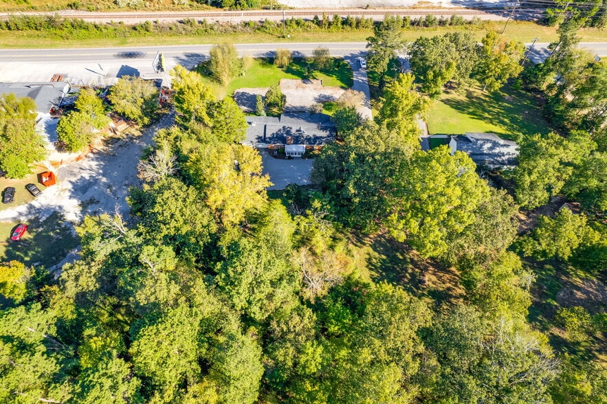 More Photos Of 161 Chapin Rd, Chapin Loft Creative Space For Sale