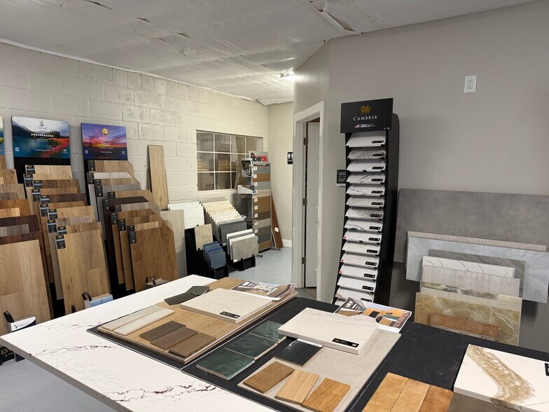 More Photos Of 415 Juanita St, Colorado Springs Warehouse For Lease