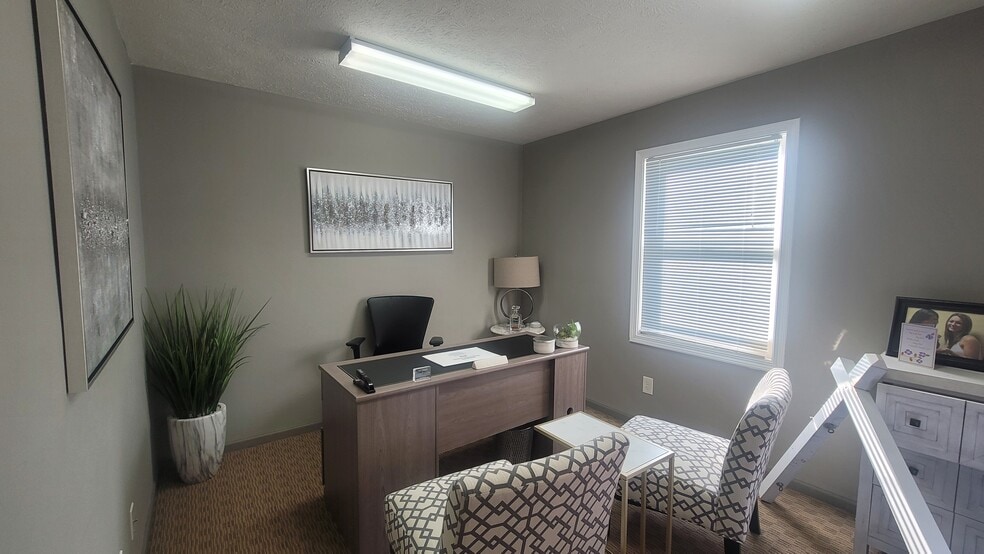 More Photos Of 6004 S East St, Indianapolis Medical For Sale