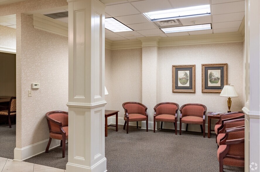 More Photos Of 3165 Maysville Rd, Commerce Bank For Sale