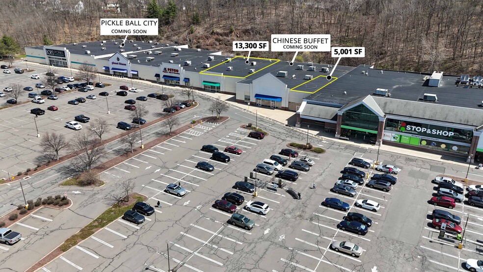 Primary Photo Of 172-206 Kitts Ln, Newington General Retail For Lease