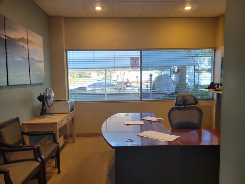 More Photos Of 404 S Martin Luther King Jr Ave, Clearwater Warehouse For Sale