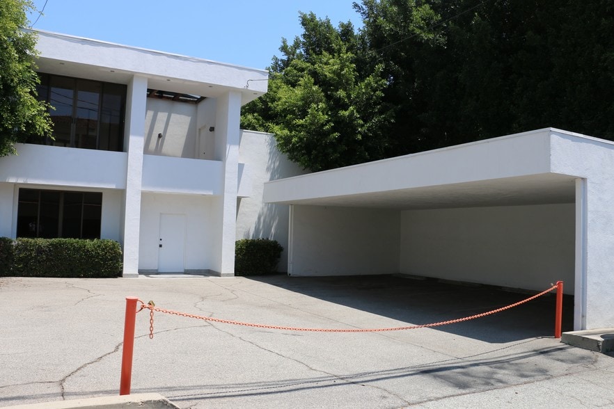 More Photos Of 145 S Rodeo Dr, Beverly Hills Storefront Retail Office For Lease