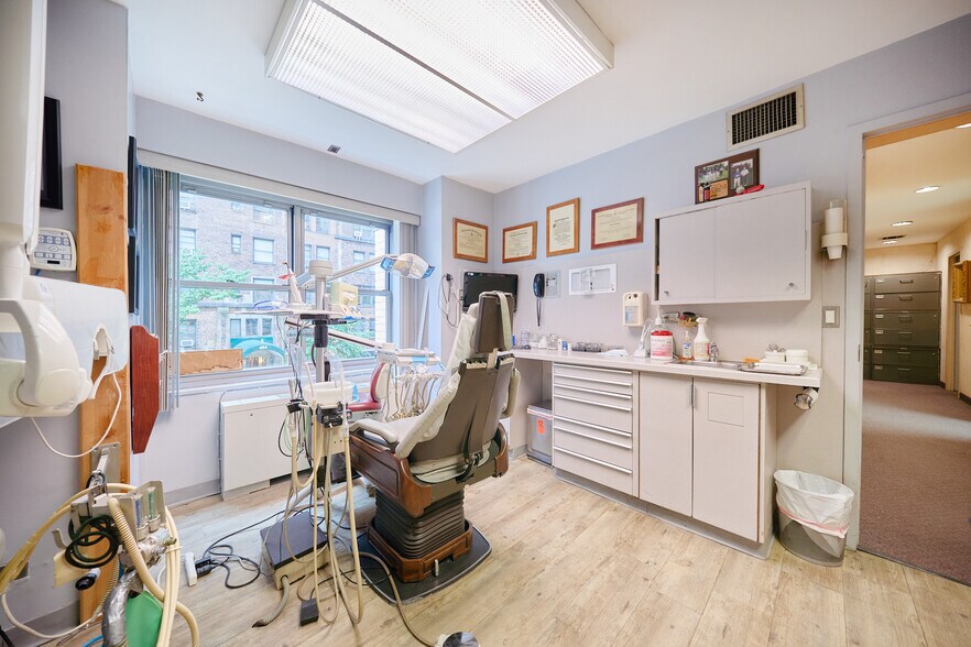 More Photos Of 400-416 E 56th St, New York Apartments For Sale