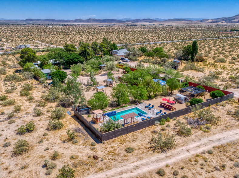 Primary Photo Of 64491 Twentynine Palms Hwy, Joshua Tree Hotel For Sale