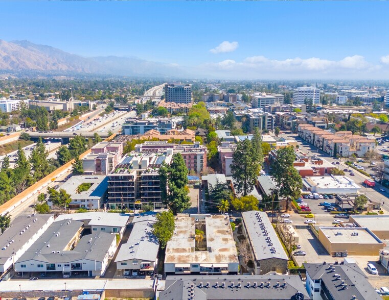 More Photos Of 265 N Oakland Ave, Pasadena Apartments For Sale