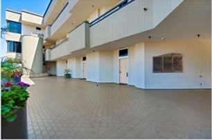 More Photos Of 18141 Beach Blvd, Huntington Beach Medical For Sale