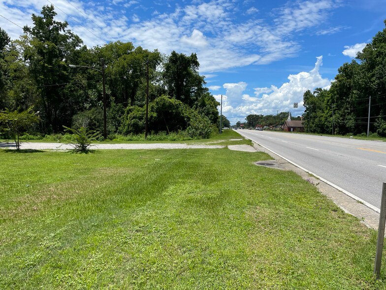 More Photos Of 1909 US Highway 80, Savannah Office For Sale