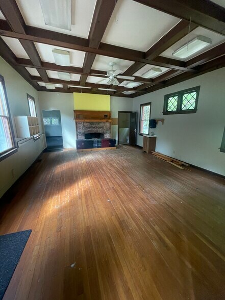 More Photos Of 79 Route 32, North Franklin Daycare Center For Sale