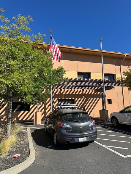 More Photos Of 370 Ryan Ave, Chico Manufacturing For Lease