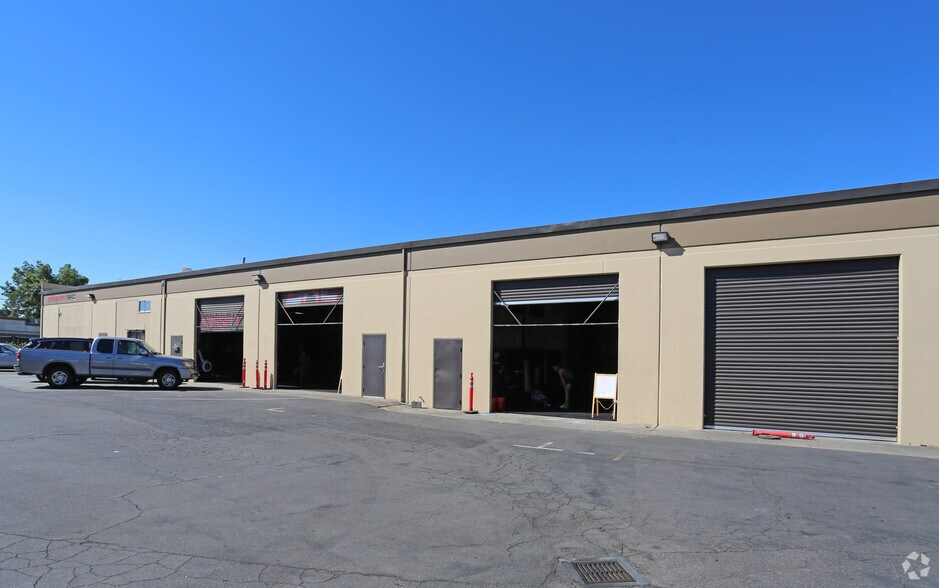 More Photos Of 4755 Auburn Blvd, Sacramento Industrial For Sale