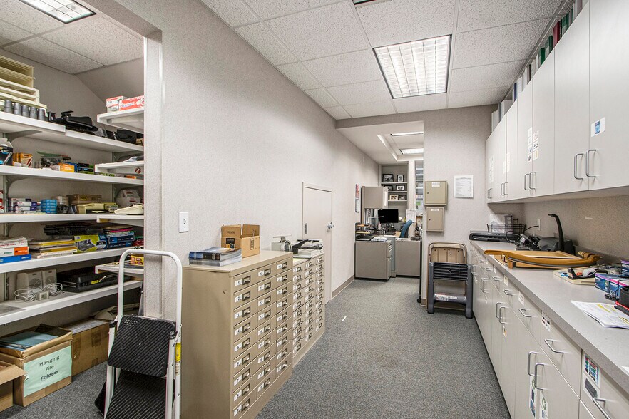 More Photos Of 7953 Adobe Rd, Kalamazoo Office For Sale