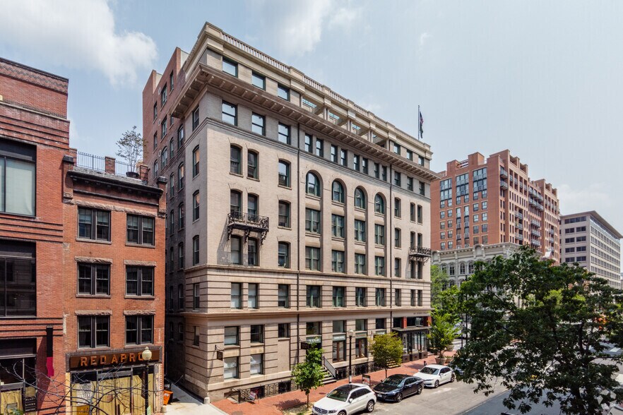 More Photos Of 400 7th St NW, Washington Office For Sale