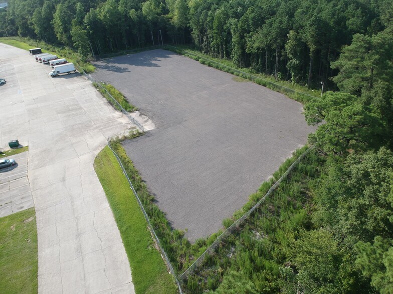 More Photos Of 385 French Collins Rd, Conway Warehouse For Lease