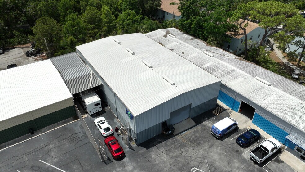 More Photos Of 2866 Roosevelt Blvd, Clearwater Showroom For Sale