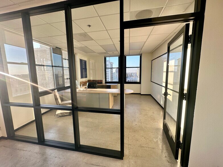 More Photos Of 1060 Fulton St, Fresno Office For Sale